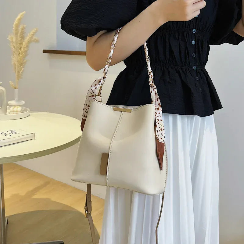 Fashion Big Bag Casual Women's Bag Fashion Retro Characteristic Messenger Bag Silk Scarf Portable Bucket Bag - DanaFashionstore