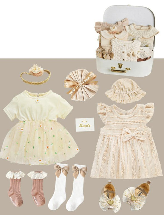 Babies' One-year-old Hand-held Hundred Days Dress Supplies $164.11 Dana Fashion style: 7 Style Size: 66cm Baby Clothing Product information: Fabric: Pure cotton (100%) Style: princess Applicable gender: female Clothing placket: single-breasted Number of p