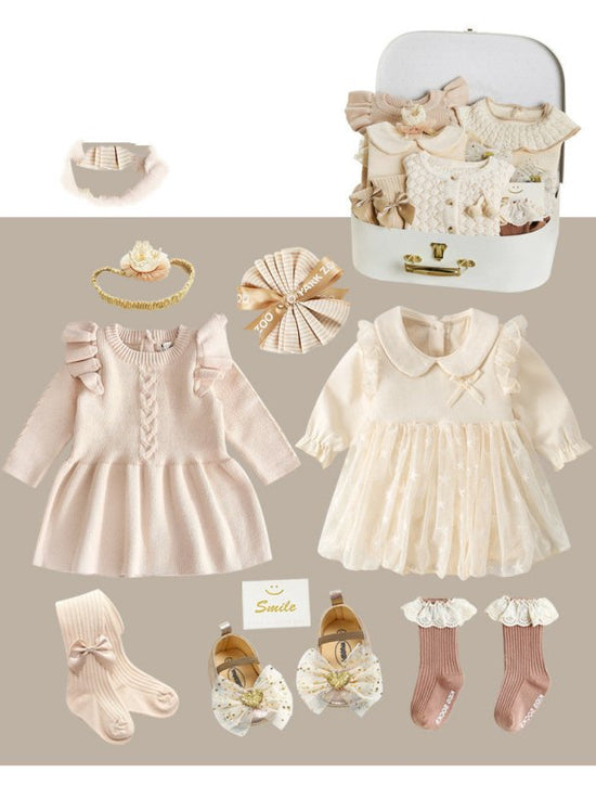 Babies' One-year-old Hand-held Hundred Days Dress Supplies $154.99 Dana Fashion style: 2 Style Size: 66cm Baby Clothing Product information: Fabric: Pure cotton (100%) Style: princess Applicable gender: female Clothing placket: single-breasted Number of p
