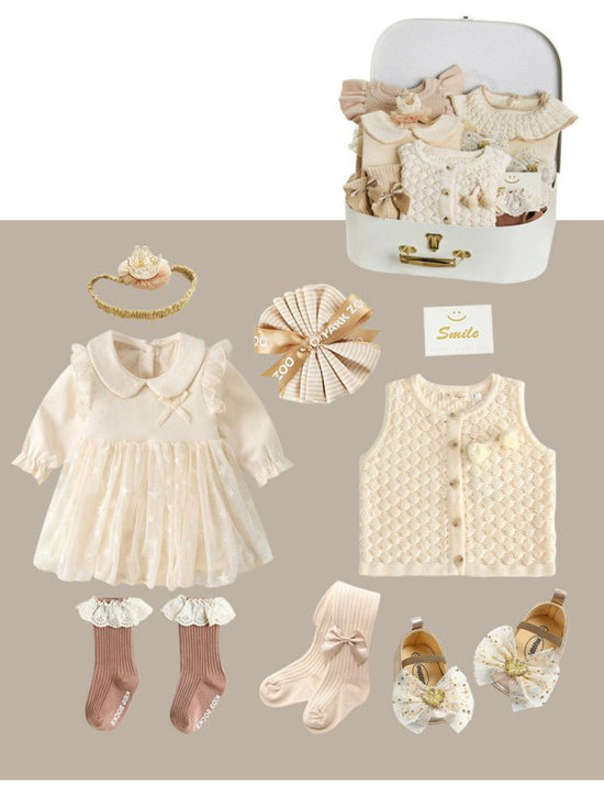 Babies' One-year-old Hand-held Hundred Days Dress Supplies $150.45 Dana Fashion style: 5 Style Size: 66cm Baby Clothing Product information: Fabric: Pure cotton (100%) Style: princess Applicable gender: female Clothing placket: single-breasted Number of p