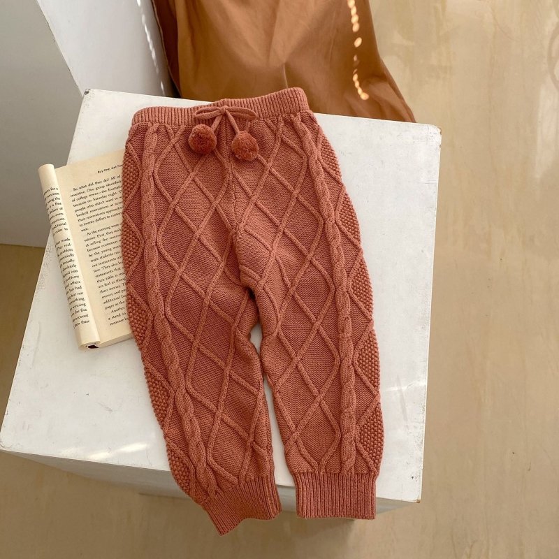 Baby Boys And Girls Rhombus Knitted Pure Beam Long Pants $39.91 Dana Fashion Color: Apricot White Suitable For Height: 100cm Baby Clothing Product information: Pattern: plaid, solid color Color: Ugyen, apricot White Pants length: trousers Fly opening: hai