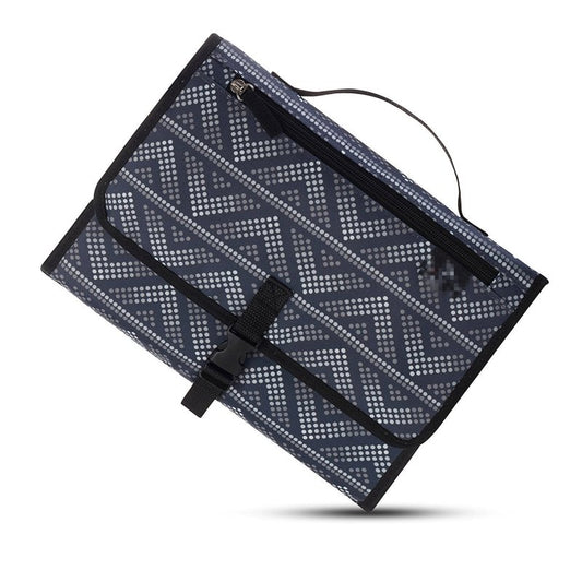 Baby changing diaper $37.13 Dana Fashion Color: black format: Uniform code Baby & Mother Description: Sex: Unisex Type: Diaper-Panties ThiS diaper bag is made of high quality oxford fabric material, durable for long lasting use and gentle touching your ba