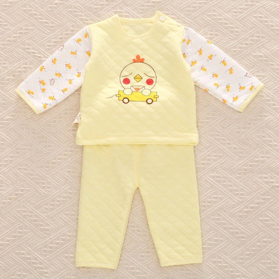 Baby clothes newborn gift box $43.13 Dana Fashion Color: Blue Baby Clothing Applicable gender: neutral/male and female Gift box content: clothing + accessories / supplies Fabric technology: soft treatment Suitable seasons: spring, autumn, unlimited season