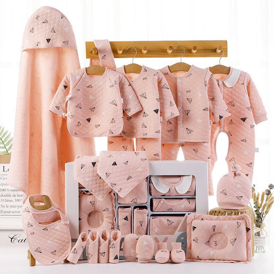 Baby cotton clothes gift box $97.50 Dana Fashion Color: A 22pink thick Baby Clothing Applicable gender: neutral/male and female Gift box content: clothing + accessories / supplies Fabric technology: sanding, soft treatment Closed style: single-breasted Pa