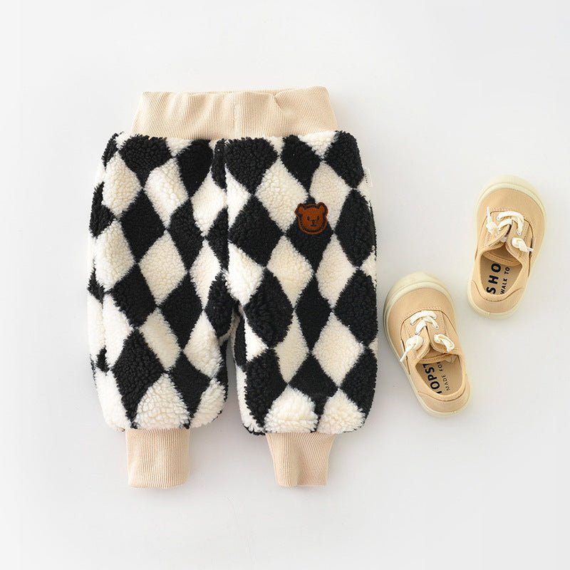 Baby Fleece Large PP Lamb Fleece Outer Wear Pants $37.40 Dana Fashion Color: Black Size: 100 Baby Clothing Product Details: Fabric Name: Cotton Safety class: Class B Length: trousers Main fabric composition: cotton Applicable gender: unisex / both men and
