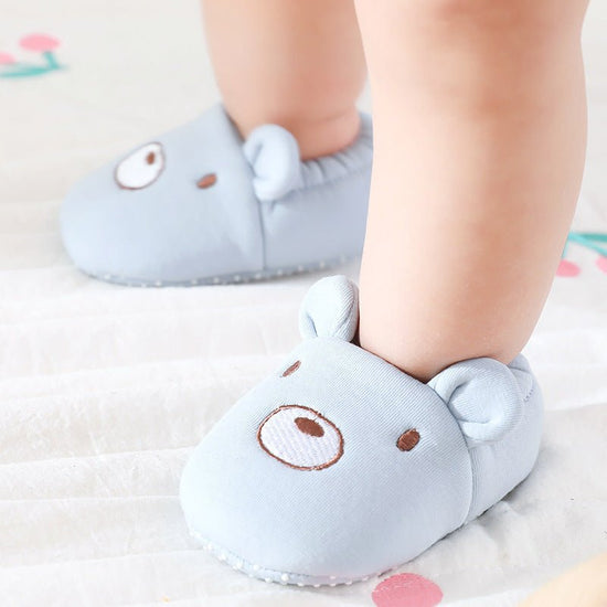 Baby Footwear Floor Shoes Toddler Socks $16.58 Dana Fashion Color: Beige Size: 11cm Baby & Mother Specification: Children's socks material: Combed cotton Children's socks craft: Jacquard Children's socks function: Breathable Tube height: Short tube Size:
