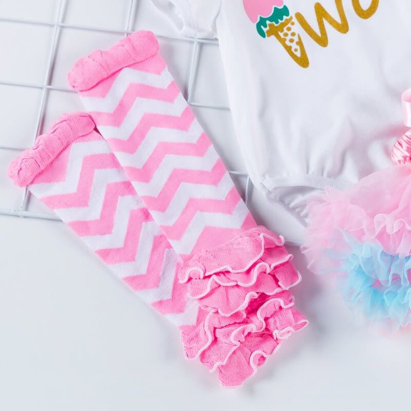 Baby girl baby birthday dress alphabet romper $30.46 Dana Fashion Color: 1 one Size: L Baby Clothing Suit type: skirt suit Number of sets: three-piece Gift box content: clothing + accessories / supplies Suitable age: Newborn (0~1 years old, 80cm and below