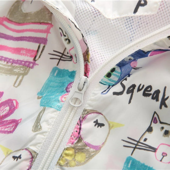 Baby girl cartoon hoodie $29.90 Dana Fashion Color: White Size: 100cm Baby Clothing Suitable for ages: middle and small children (3 ~ 8 years old, 100 ~ 140cm) Suitable for the season: spring, autumn, spring and autumn Collar type: square collar Fabric te