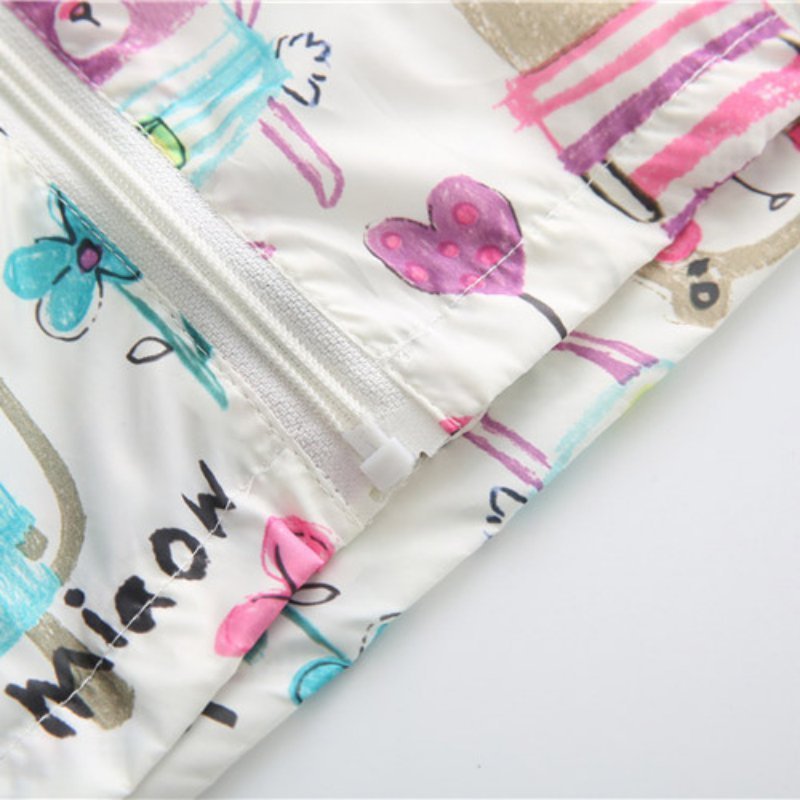 Baby girl cartoon hoodie $29.90 Dana Fashion Color: White Size: 100cm Baby Clothing Suitable for ages: middle and small children (3 ~ 8 years old, 100 ~ 140cm) Suitable for the season: spring, autumn, spring and autumn Collar type: square collar Fabric te