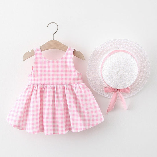 Baby Girl Plaid Skirt Fashion Girl Skirt Free Straw Hat $15.38 Dana Fashion Color: Pink Child size: 100cm Baby Clothing Product Information: Main fabric composition: cotton Main fabric ingredient content: 90 (%) Pattern: grid Elements: grid, cute, trendy