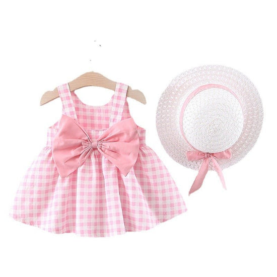 Baby Girl Plaid Skirt Fashion Girl Skirt Free Straw Hat $15.38 Dana Fashion Color: Pink Child size: 100cm Baby Clothing Product Information: Main fabric composition: cotton Main fabric ingredient content: 90 (%) Pattern: grid Elements: grid, cute, trendy
