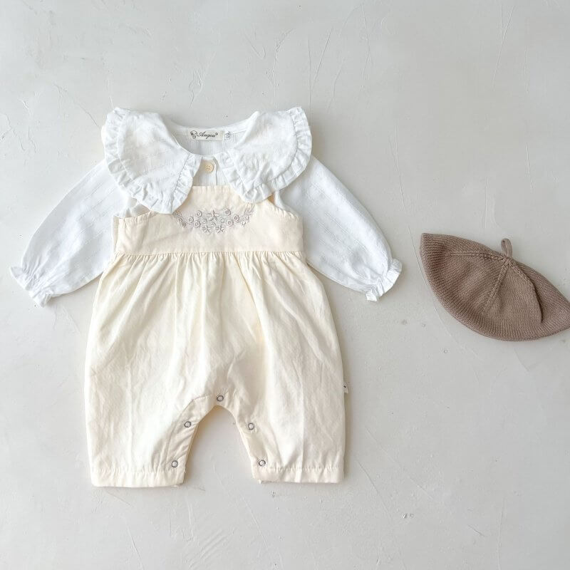 Baby Girl's Loose Adjustable Suspender Romper $23.50 Dana Fashion Color: Set Suitable For Height: 100cm Baby Clothing Product information: Color: apricot, white top Pants length: trousers Suitable height: 66cm,73CM,80cm,90cm,100cm Style: suspender pants W