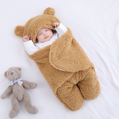Baby Hold Newborn Thickened Out Wrap Swaddle Sleeping Bag $31.95 Dana Fashion Color: Khaki lamb wool Size: 62cm Baby Clothing Product information: Applicable age: Freshmen 1 month 2 months 3 months 4 months 5 months 6 months Fabric: cotton Applicable seas