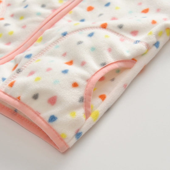 Baby Long Sleeve Stand Collar Polar Fleece Jacket $32.16 Dana Fashion Color: White Size: 100cm Baby Clothing Collar type: stand-up collar Fabric technology: fleece, soft treatment Sleeve length: long sleeve Hooded or not: not hooded Fabric name: Polar fle