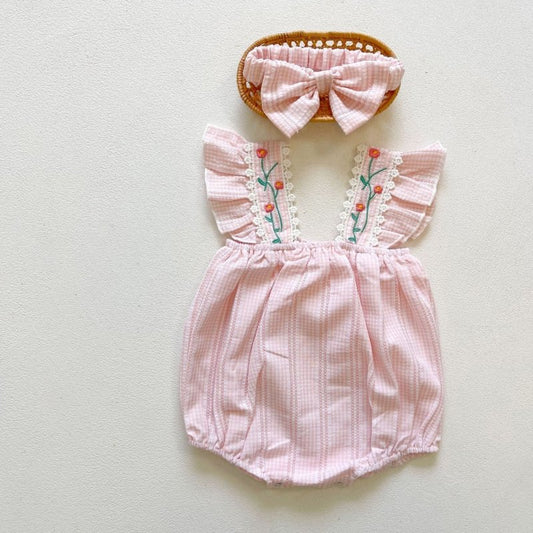 Baby One-piece Sleeveless Romper $22.69 Dana Fashion Color: Pink Child size: 100cm Baby Clothing Product information: Main fabric composition: cotton Main fabric ingredient content: 95 (%) Closed style: pullover Style: Triangle Climbing Color: pink Suitab