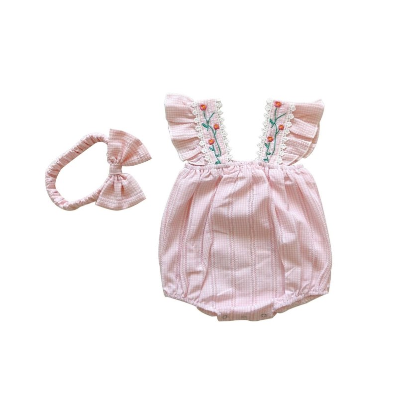 Baby One-piece Sleeveless Romper $22.69 Dana Fashion Color: Pink Child size: 100cm Baby Clothing Product information: Main fabric composition: cotton Main fabric ingredient content: 95 (%) Closed style: pullover Style: Triangle Climbing Color: pink Suitab