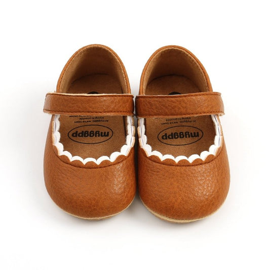 Baby Princess Shoes, Women's Baby Shoes, Toddler Shoes $16.67 Dana Fashion Color: Black Size: 11 Baby & Mother Product Information Pattern: Plain Thickness: Normal Thick Tube Height: Low Tube How To Wear: Velcro Color: White, Black, Fan Wood, Lemon Yellow