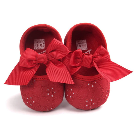 Baby princess shoes $13.45 Dana Fashion Color: Red shoes Size: 11cm Baby & Mother 0-6 months recommended to wear (11CM) 6-9 months recommended to wear (12CM) 9-12 months recommended to wear (13CM)