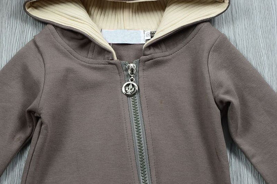 Baby Rompers Jumpsuit Newborn Clothing $20.90 Dana Fashion Color: Grey Size: 59cm Baby Clothing Material: COTTON Pattern Type: Solid Department Name: Baby Collar: O-Neck Closure Type: zipper Item Type: Rompers Gender: Unisex Sleeve Length(cm): Full Fit: F
