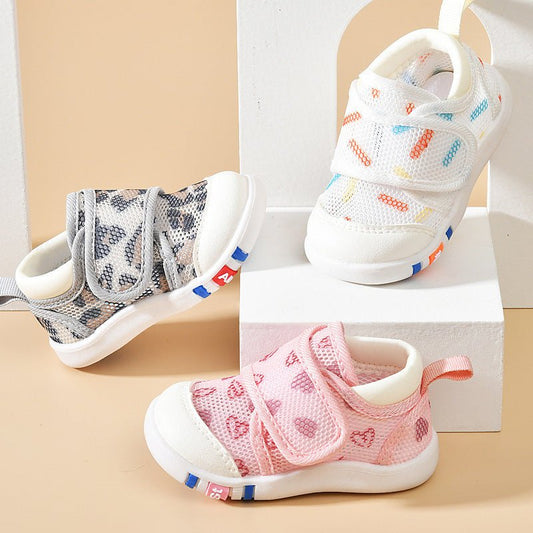 Baby Sandals Men's Summer Toddler 0 1-2 Years Old Baby Non-slip Soft Bottom Infant Mesh Surface Shoe $36.01 Dana Fashion Color: Beige Mesh Surface Shoes size: 15 Baby & Mother Product information: Pattern: Plaid Upper height: low top Socks length: low tub