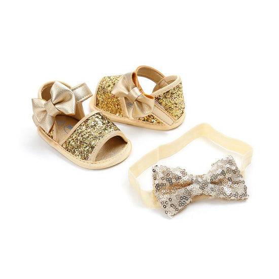 Baby shoes princess shoes sandals $20.40 Dana Fashion Color: Gold Size: 11cm Baby & Mother Whether there is a light: No Whether there is noise: No Upper height: low top Color: gold, pink