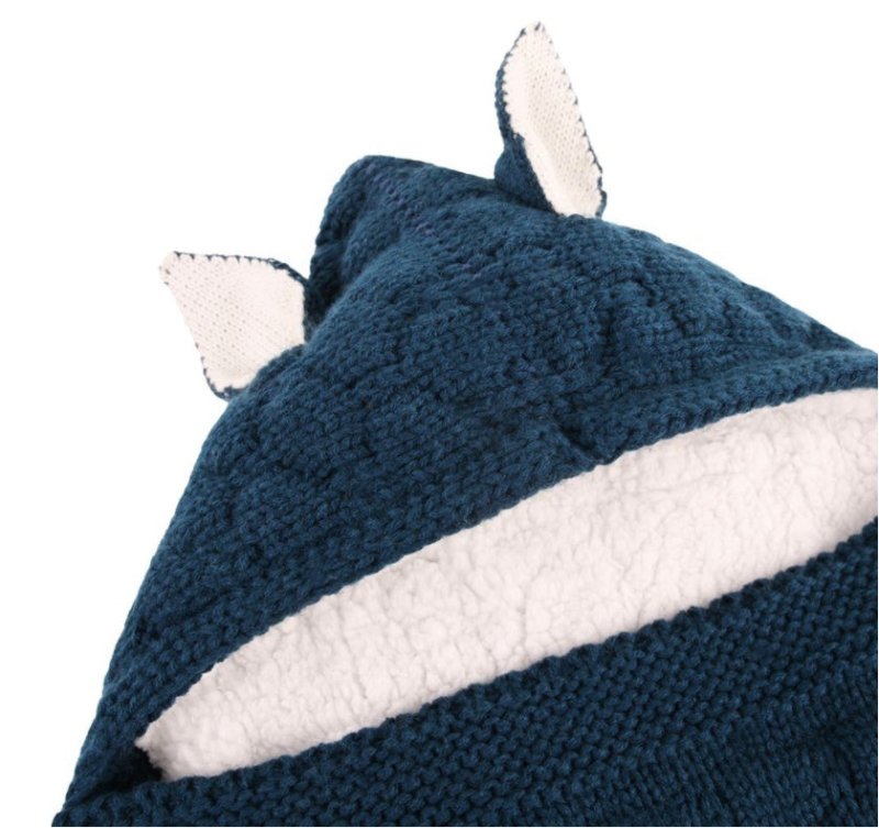 Baby sleeping bag $34.19 Dana Fashion Color: Beige Baby Clothing Style: envelope type Fabric: Blended Lining: lamb cashmere Filling: Cotton wool Thick： thick pattern: plain Size： 70*40cm