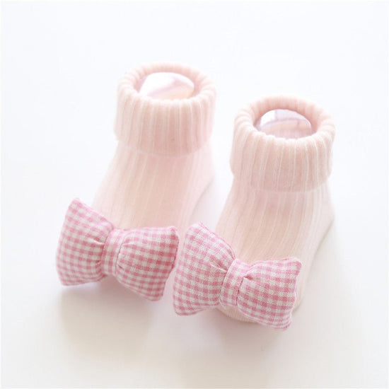Baby socks $10.25 Dana Fashion Color: Pink Bow Kid Sock Size: XS Baby Clothing Product information: Children's socks category: floor socks Function: breathable, sweat-absorbing Main fabric composition: cotton Size information: size Foot length Sock length