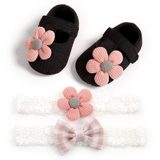 Baby Soft-Soled Toddler Shoes, Baby Shoes, Princess Shoes $17.28 Dana Fashion Color: Black Size: 11CM Baby & Mother Product information: Product category: Toddler shoes Applicable gender: Female Upper material: Cotton Style: Princess Function: Breathable