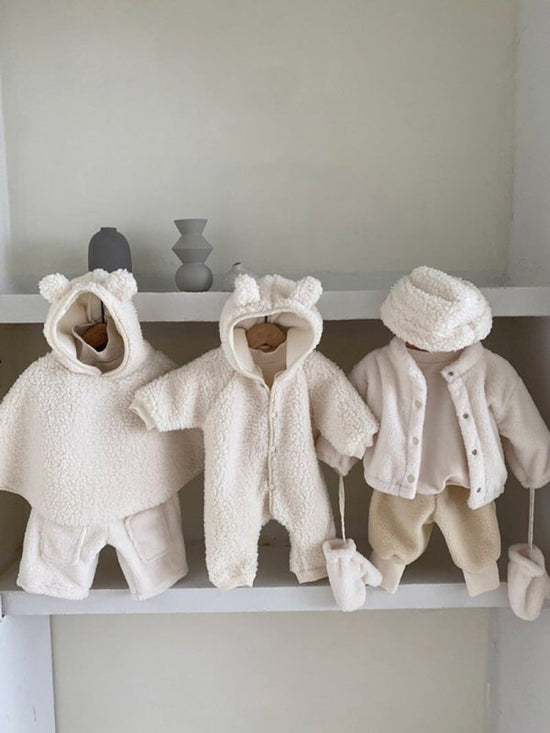 Baby Winter Boys And Girls Bear Double-sided Lamb Hooded Cotton Jersey $67.21 Dana Fashion Color: Beige Child size: 66cm Baby Clothing Product information: Fabric name; polar fleece Suitable for the season; winter, autumn Suitable for ages; infants and yo