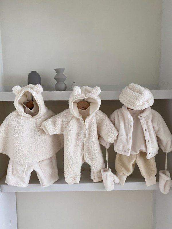 Baby Winter Boys And Girls Bear Double-sided Lamb Hooded Cotton Jersey $67.21 Dana Fashion Color: Beige Child size: 66cm Baby Clothing Product information: Fabric name; polar fleece Suitable for the season; winter, autumn Suitable for ages; infants and yo