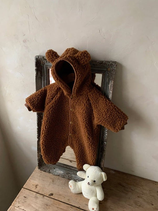 Baby Winter Boys And Girls Bear Double-sided Lamb Hooded Cotton Jersey $67.21 Dana Fashion Color: Beige Child size: 66cm Baby Clothing Product information: Fabric name; polar fleece Suitable for the season; winter, autumn Suitable for ages; infants and yo