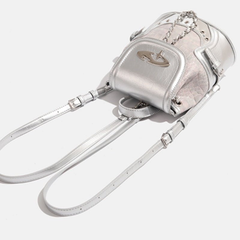 Backpack Millennium Hot Girl Pattern $73.24 Dana Fashion Color: Silver Women's Bags Product information: With/without interlining: None Lining material: Polyester Shoulder strap style: Double joint Closing method: Package cover type Acceptable Computer si