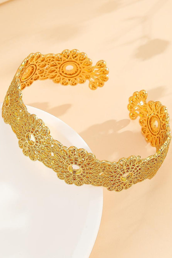1pcs Luxury Style Gold Bracelet Hollowed Out Lace Flower Design Wedding Gold Jewelry