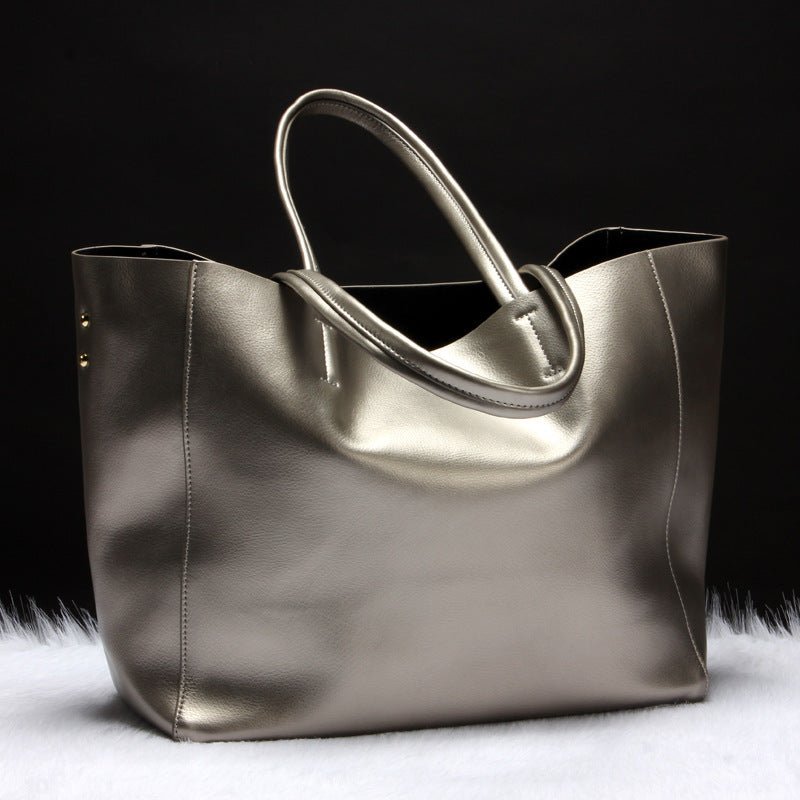 Bags Women New Mummy Bags European And American Fashion Women's Bags Shoulder Bags Handbags One Drop Shipping Bags $139.00 Dana Fashion Color: Silver Women's Bags Product information: Material: High quality cowhide Color: Silver, bronze, wine, red, blue a