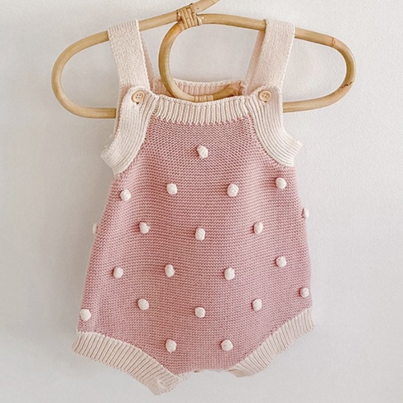 Ball Knitting Yarn For Girls, Infants And Children $28.64 Dana Fashion Color: Pink Child size: 66cm Baby Clothing Product information: Sleeve: Sleeveless Flat car stitch pitch 12~14 stitches/3cm: Yes Thickness: General Main fabric composition: cotton Main