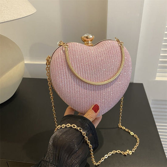 Banquet Bag Love Chain Shoulder Crossbody Handbag Valentines Day Outfit $24.15 Dana Fashion Color: Black Women's Bags Product information: Lining texture: synthetic leather Color: pink, gold, black, silver, soft shell sequins White Hardness: medium hard M
