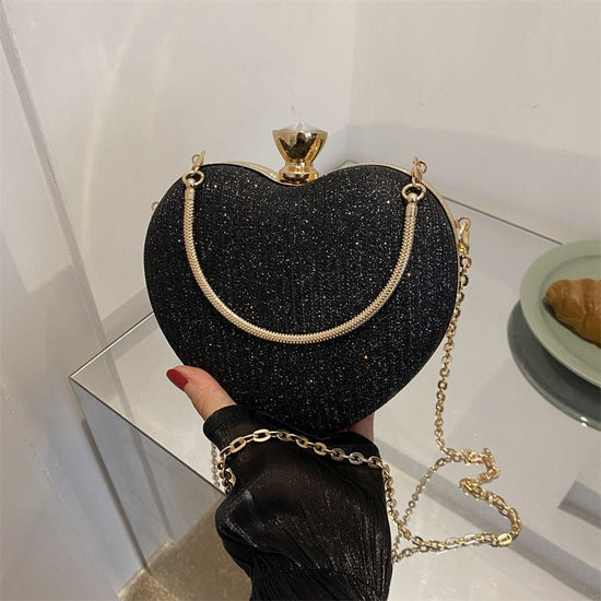 Banquet Bag Love Chain Shoulder Crossbody Handbag Valentines Day Outfit $24.15 Dana Fashion Color: Black Women's Bags Product information: Lining texture: synthetic leather Color: pink, gold, black, silver, soft shell sequins White Hardness: medium hard M