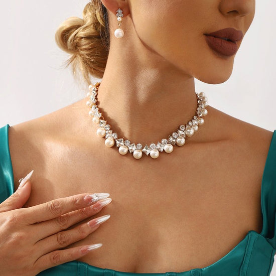 Baroque Alloy Necklace And Earrings Elegant Fashion All-match Bridal Formal Formal Dress Jewelry Suit $49.50 Dana Fashion Color: Gold Women's Accessories Product information: Pattern: Other Treatment Process: Electroplating Color: gold, white k Applicable