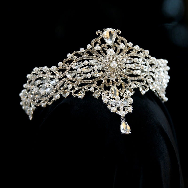 Baroque Bride Crown Fashion Headwear $35.00 Dana Fashion Color: Silver Women's Accessories Product information: Material: Alloy Style: Crown Treatment process: electroplating Color: Silver+Dotted Pearl+Quota Decoration Size: diameter 15CM, height approxim