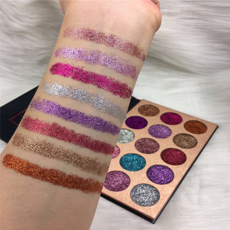 Beauty glazed 15 color sequins eye shadow $39.00 Dana Fashion default: default makeup Brand Type : Domestic Brand Whether to import : No Brand Name :beauty glazed Color: 112 Number of colors: eight colors and above Model Number:36544