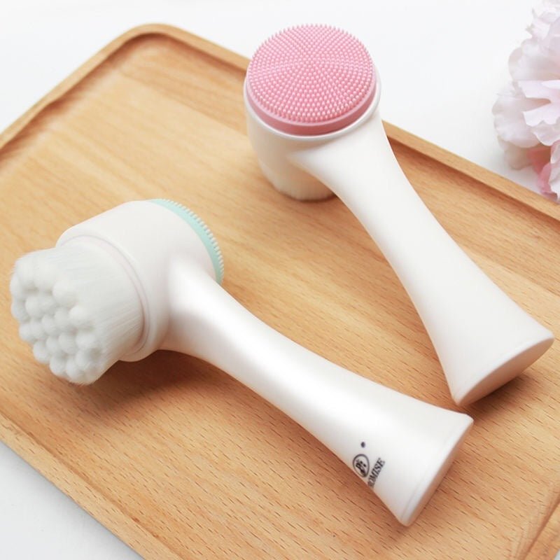 Beauty Skin Care Face Wash Cleansing Instrument $19.00 Dana Fashion Color: Blue white style: Opp bag Beauty Tools Product information: Product Category: Cleansing Brush Applicable people: general Suitable for skin type: general Shelf life: 3 years Item No