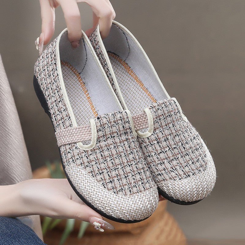 Beijing Cloth Shoes Spring Women $29.50 Dana Fashion Color: 852 Khaki Size: 35 Women's shoes Product information: Pattern: Ethnic Applicable sports: Universal Lining material: cloth Color: Butterfly Brown, butterfly Black, 85-1 red, 85-1 khaki, 85-2 Black
