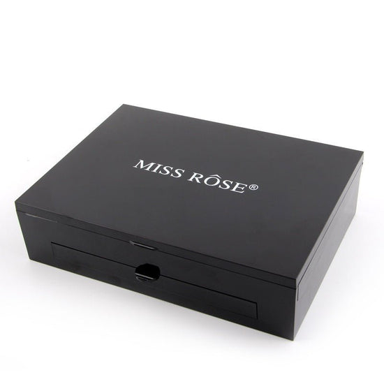 Blush make-up box $78.00 Dana Fashion Color: 004 n makeup Suitable skin type: universal Efficacy: Concealer, embellishment Specification: Normal specification Number of colors: eight or more Color: Natural color Net content: Asian color 004Y, South Americ