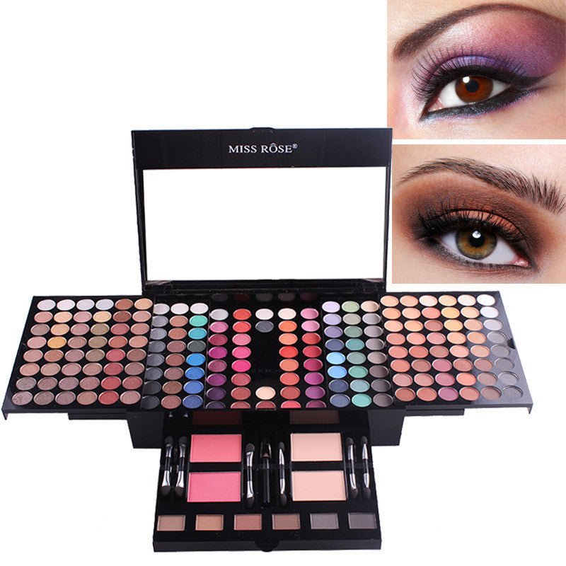 Blush make-up box $78.00 Dana Fashion Color: 004 y makeup Suitable skin type: universal Efficacy: Concealer, embellishment Specification: Normal specification Number of colors: eight or more Color: Natural color Net content: Asian color 004Y, South Americ