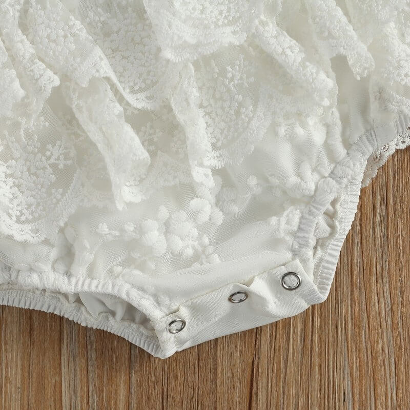 Bodysuit Children Baby Clothes Kids Dress Wear Clothing $22.50 Dana Fashion Color: White Child size: 12M Baby Clothing Product information: Applicable age: 3 months Applicable gender: unisex Model real shot: real shot without model Color classification: 6