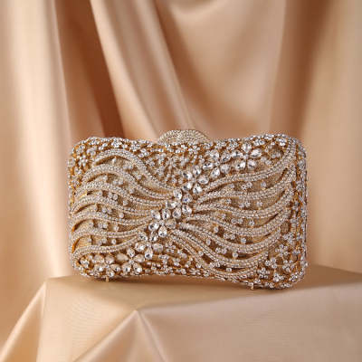 Bow Ribbon Diamond Evening Bag Hollow Rhinestone Banquet European And American Clutch $159.00 Dana Fashion Color: Champagne Women's Bags Product information: Fabric texture: synthetic leather Pattern: solid color Applicable scenario: Banquet Color: Champa
