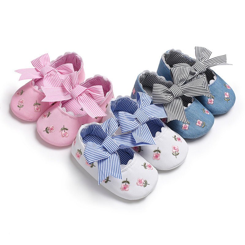 Bowknot Baby Shoes Girl Toddler Anti-Slip Shoe $28.23 Dana Fashion Color: Blue Size: 11CM Baby & Mother Size reference table (Coco mom's small shoe store) Sole code label 12 14 16 Shoe length 11cm 12cm 13cm Reference month age 0-6month 6-10month 10-16mont