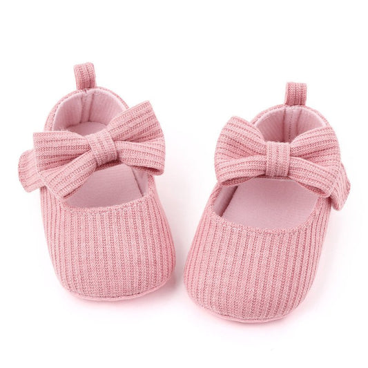 Bowknot Woolen Knit Baby Shoes Moccasins Princess Shoes Baby Shoes $14.30 Dana Fashion Color: Black Shoe size: 11cm Baby & Mother Product information: Product Category: Toddlers Upper material: knitted Style: cute Function: breathable, non-slip, wear-resi