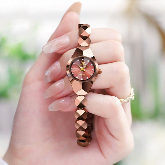 Bracelet Ceramic Tungsten Steel Quartz Watch $59.00 Dana Fashion Color: Gold Women's Accessories Product information: Material: Precision steel material+synthetic zircon Color: Rose gold plated Craftsmanship: Diamond inlay, polishing, polishing Size: Inne