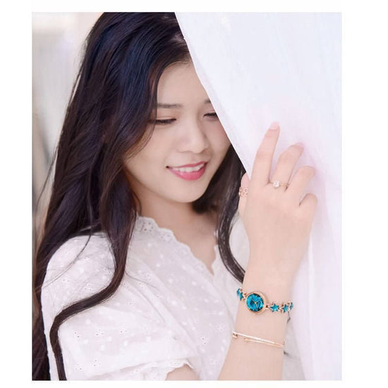 Bracelet Watch Ladies Stretch Buckle Light Luxury Rose Gold Quartz $95.50 Dana Fashion Color: Black Women's Accessories Product information: Special function: decoration Display type: pointer Applicable people: female Style: Korean Waterproof: Yes Waterpr